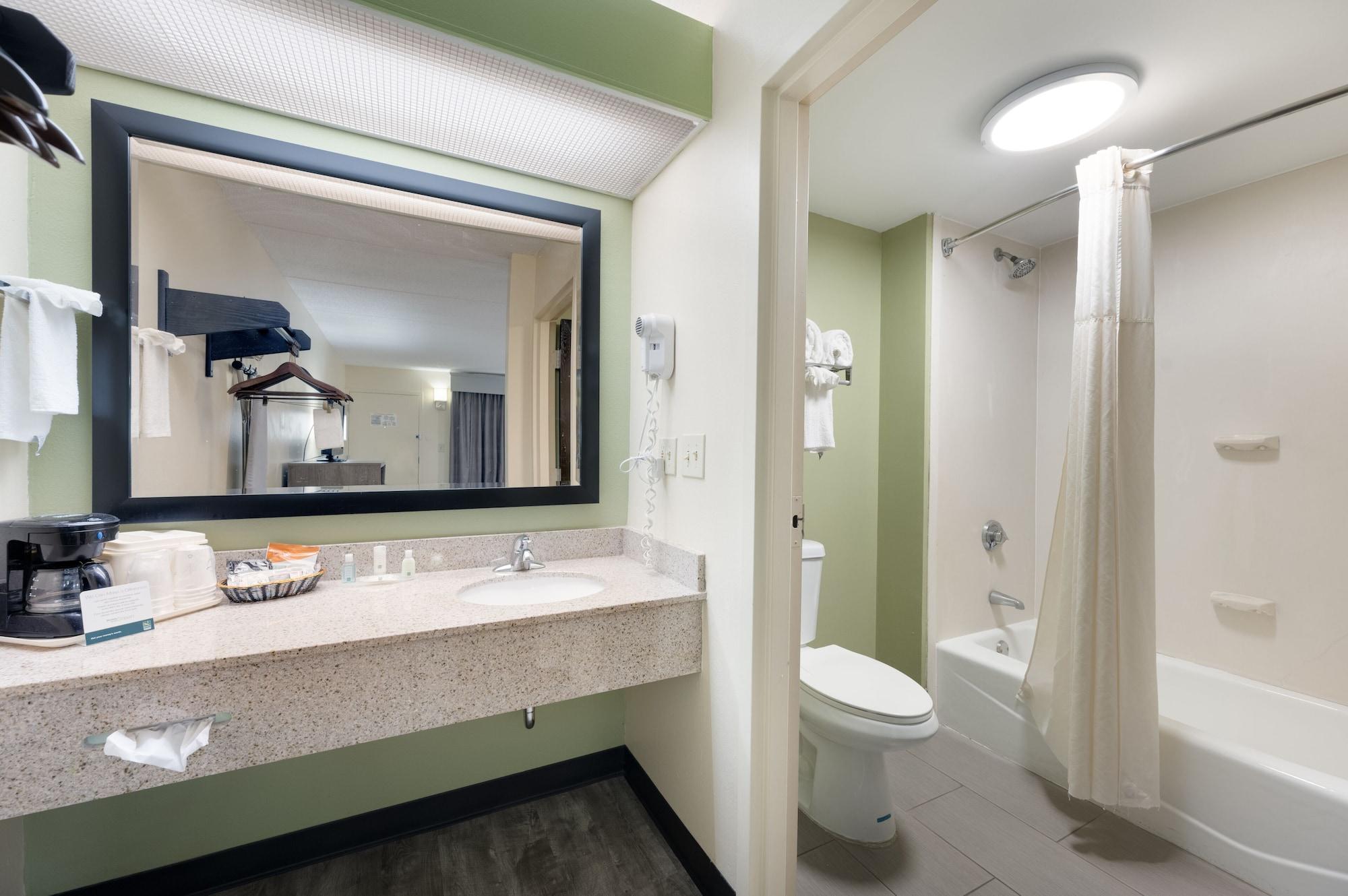 Irondale Quality Inn Airport - Southeast מראה חיצוני תמונה