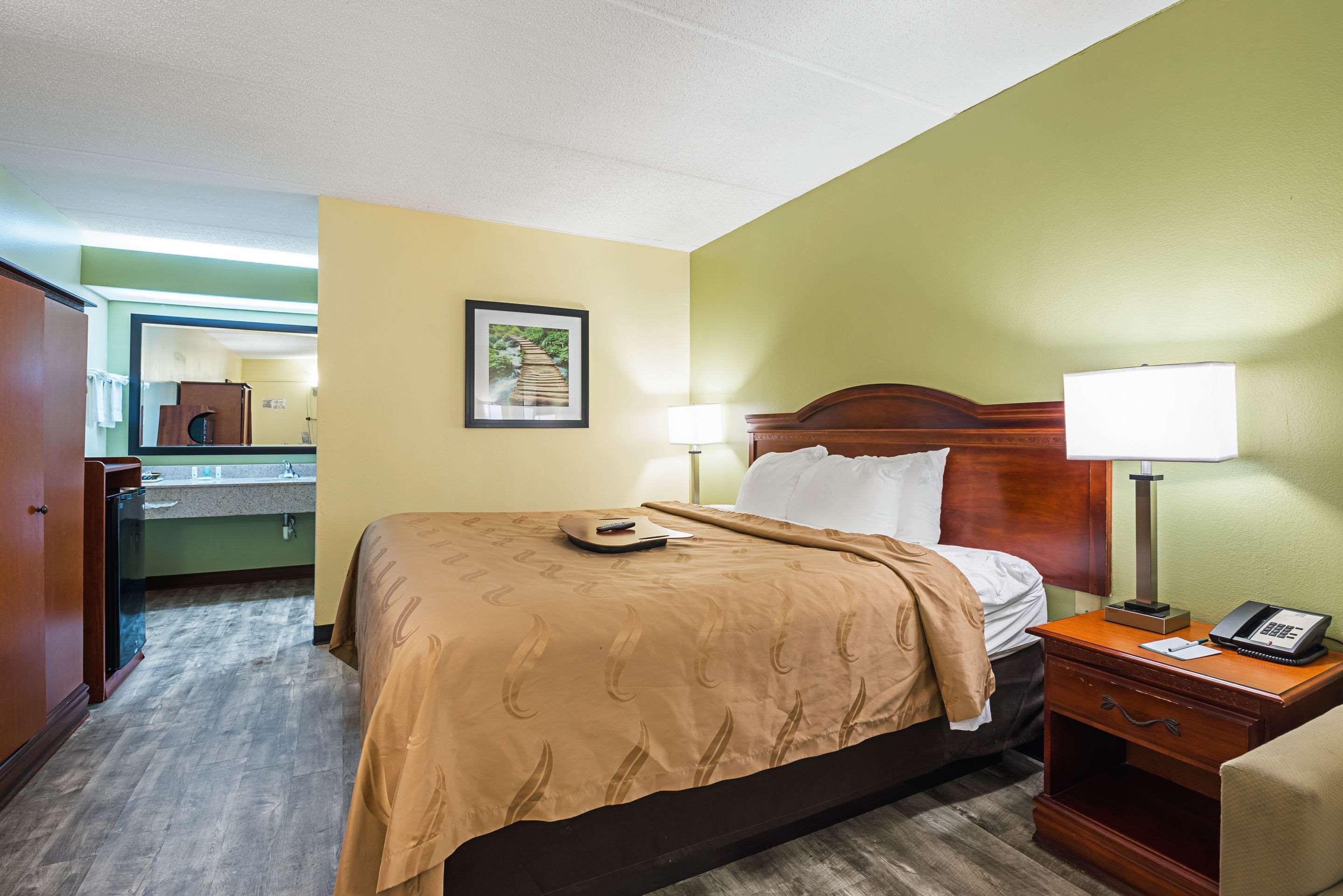 Irondale Quality Inn Airport - Southeast מראה חיצוני תמונה