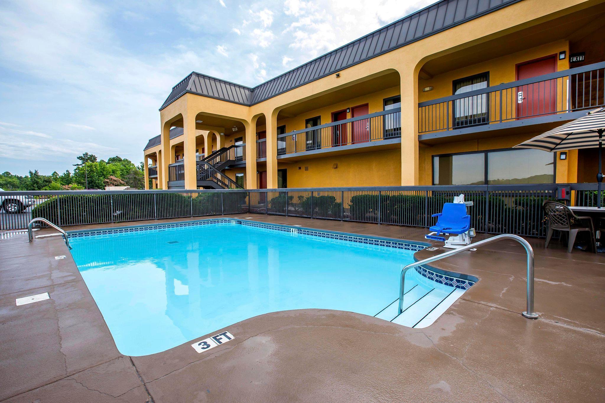 Irondale Quality Inn Airport - Southeast מראה חיצוני תמונה
