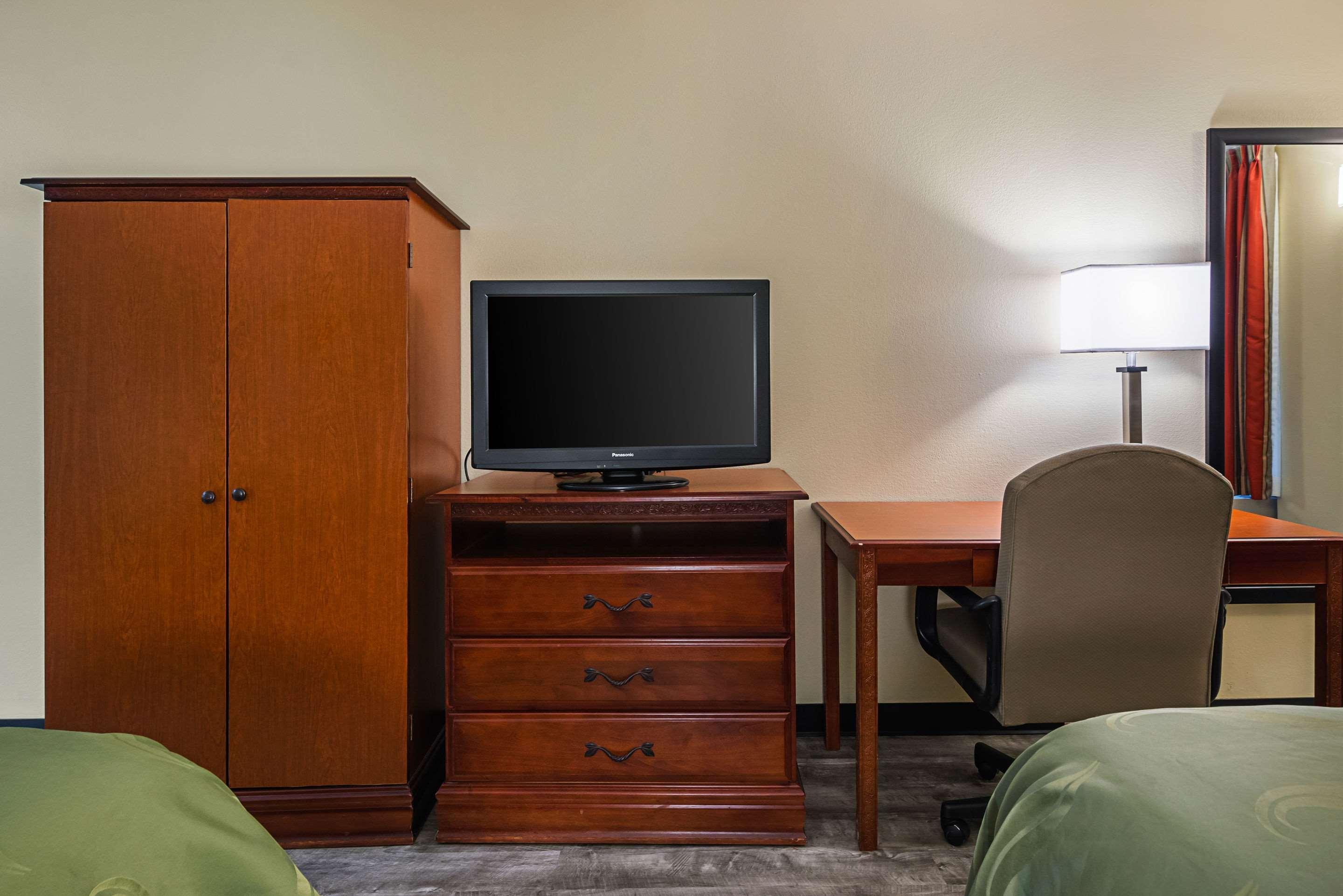 Irondale Quality Inn Airport - Southeast מראה חיצוני תמונה