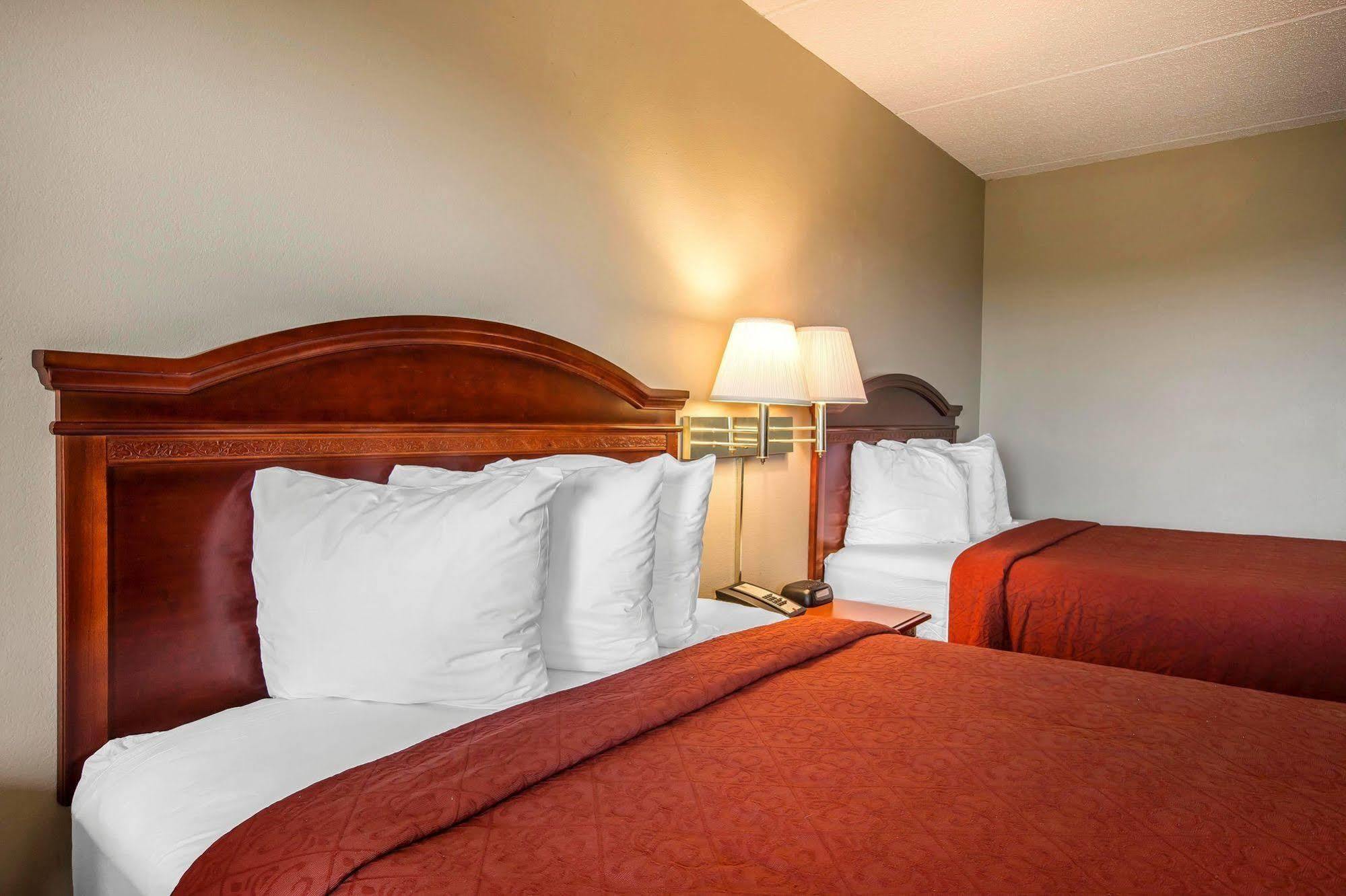 Irondale Quality Inn Airport - Southeast מראה חיצוני תמונה